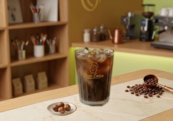 Iced Hazelnut Latte